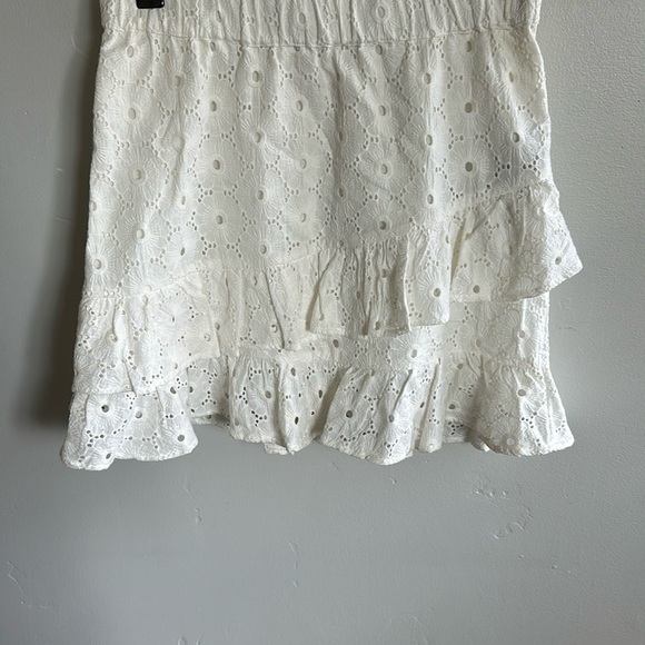7 For All Mankind White Eyelet Top and Skirt Set - Picture 2 of 6